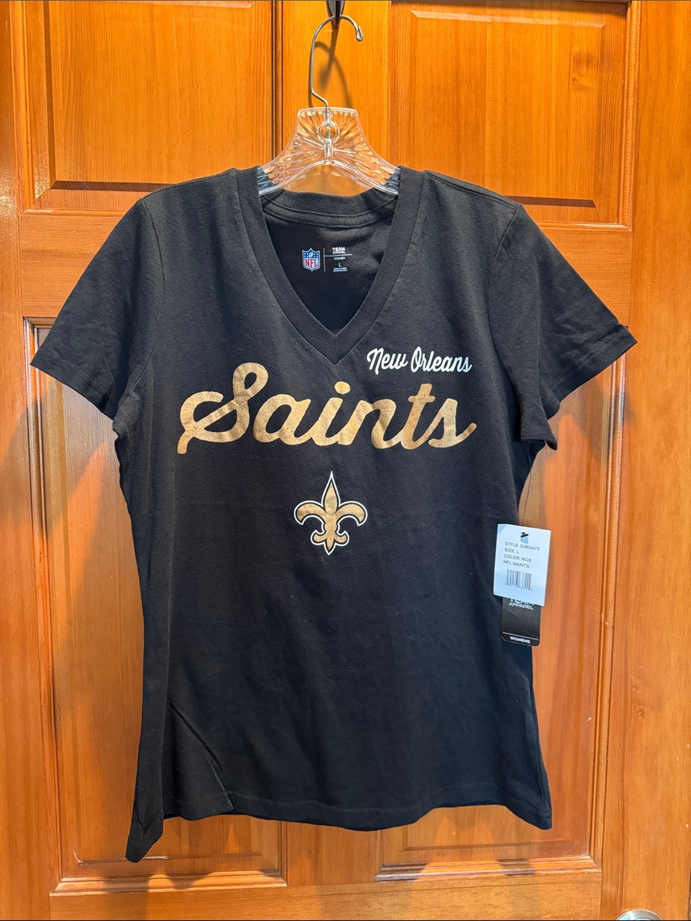 NWT NFL Team Apparel New Orleans Saints Women's V-Neck Tee Gold Script Size L